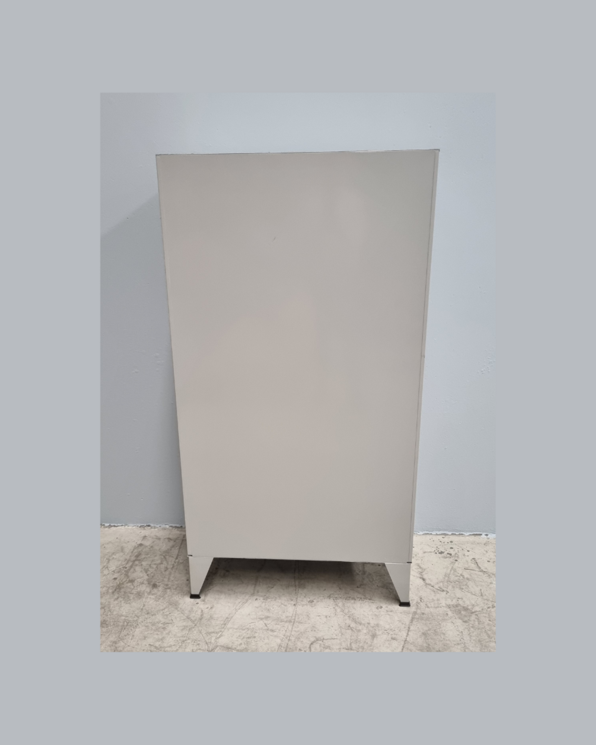 Taquilla de tres puertas (código: TAQ3 / VESS03P790002525) - 6